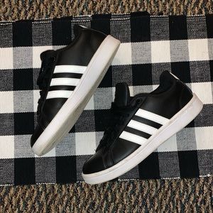 Adidas Sneakers